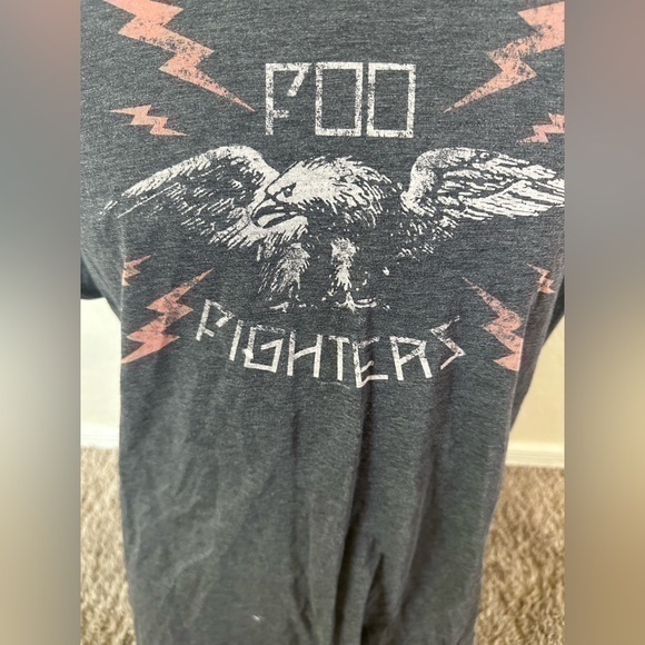 Other - Men’s Pre Own As Is Size XL Vintage foo Fighters Shirt  eagle